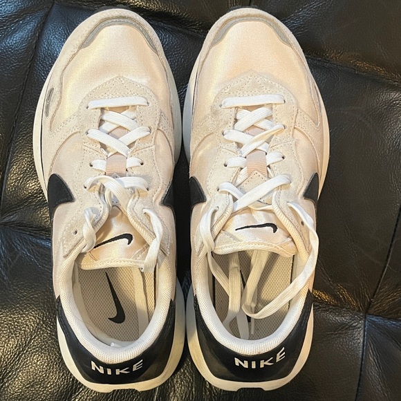 Nike Phoenix Waffle Sneakers - sz 8 - Picture 4 of 7